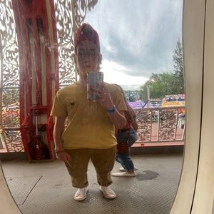 Meet your Posher, Joshua